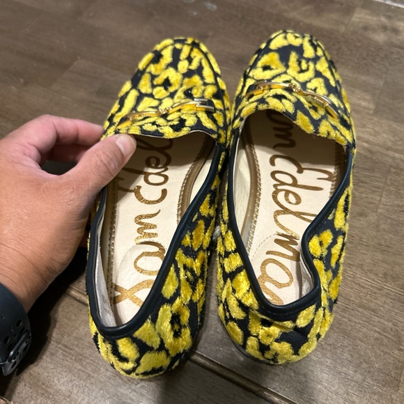 Sam Edelman Black and Yellow Floral Shoes - Picture 1 of 4
